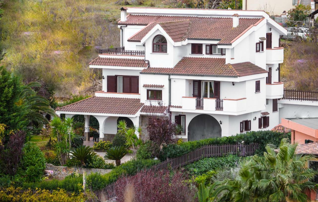 Domus Dams B&B Montescaglioso Buitenkant foto